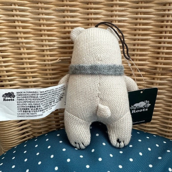 Roots Canada polar bear plush Christmas ornament - Picture 4 of 5